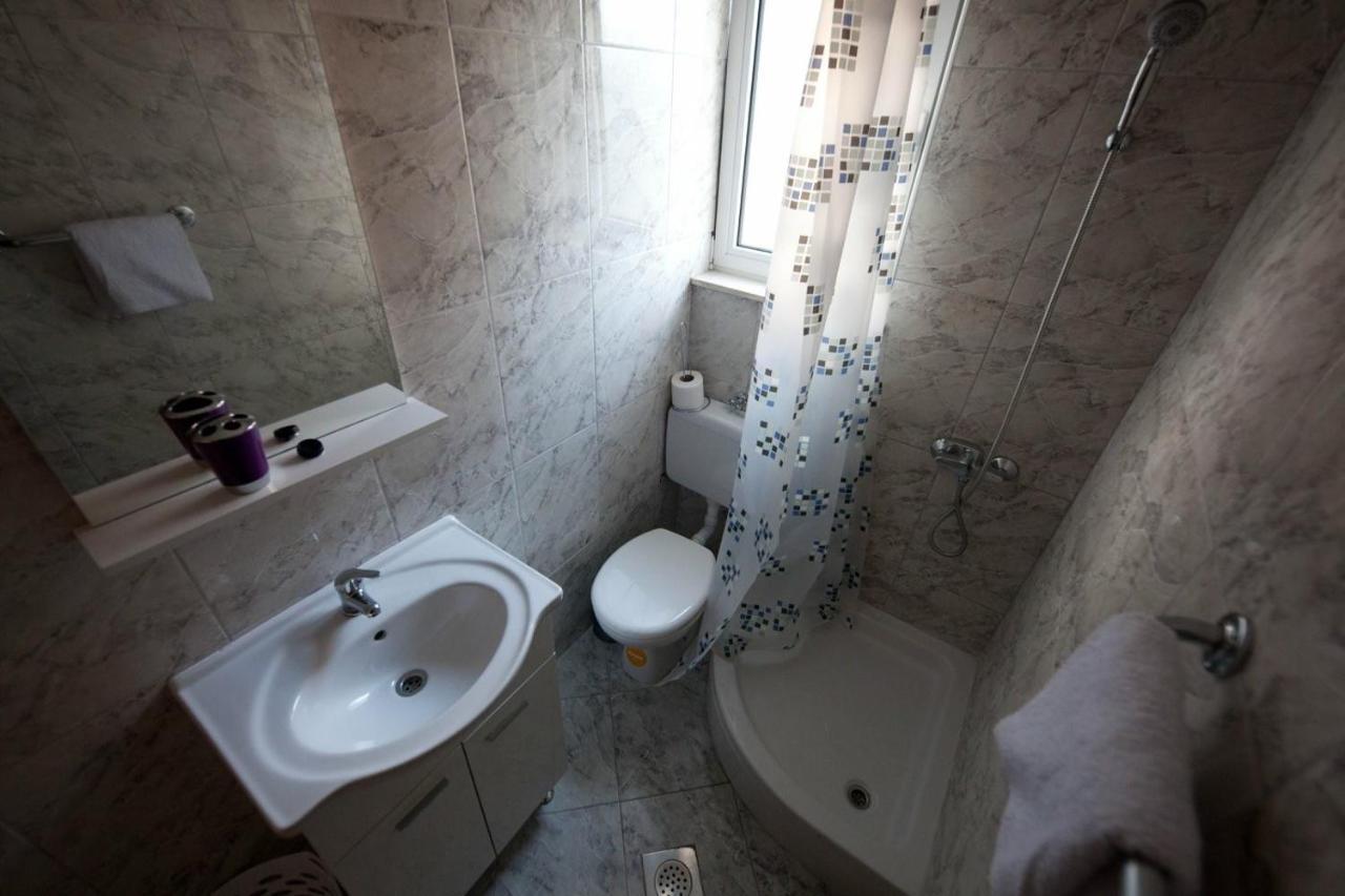 Rooms Aladino トロギール 部屋 写真